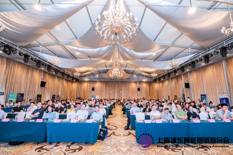 雷竞技在哪里下载手机
LED灯杆屏.jpg